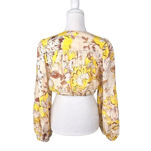 NWOT Significant Other top linen yellow flower crop blouse shirt Aisha Revolve 4 - Picture 7 of 15